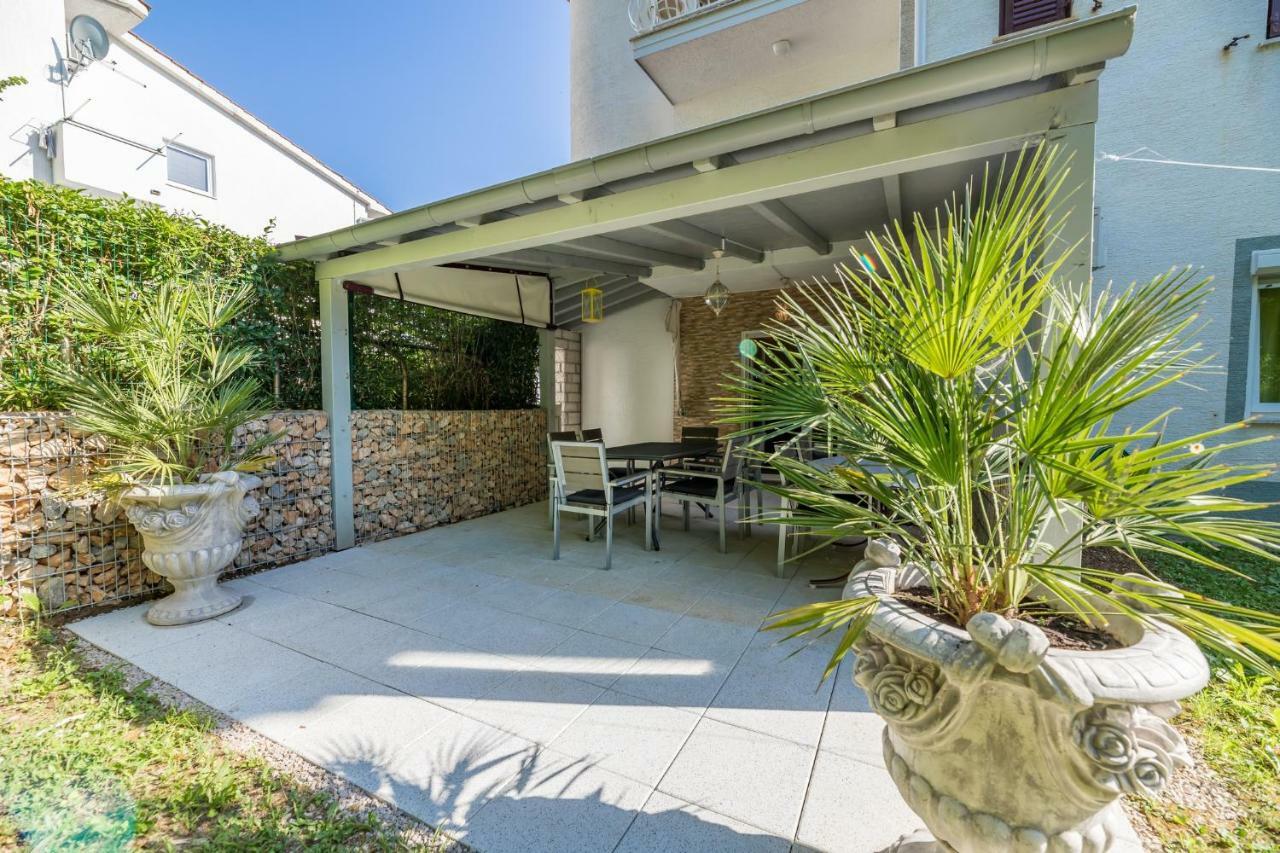 Apartment Pavic Garden バスカ エクステリア 写真