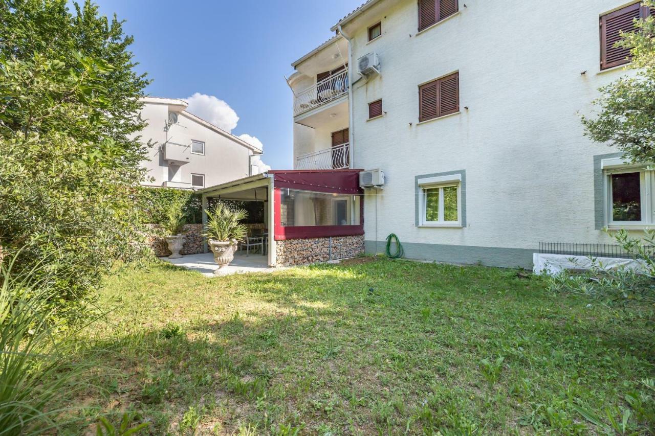 Apartment Pavic Garden バスカ エクステリア 写真