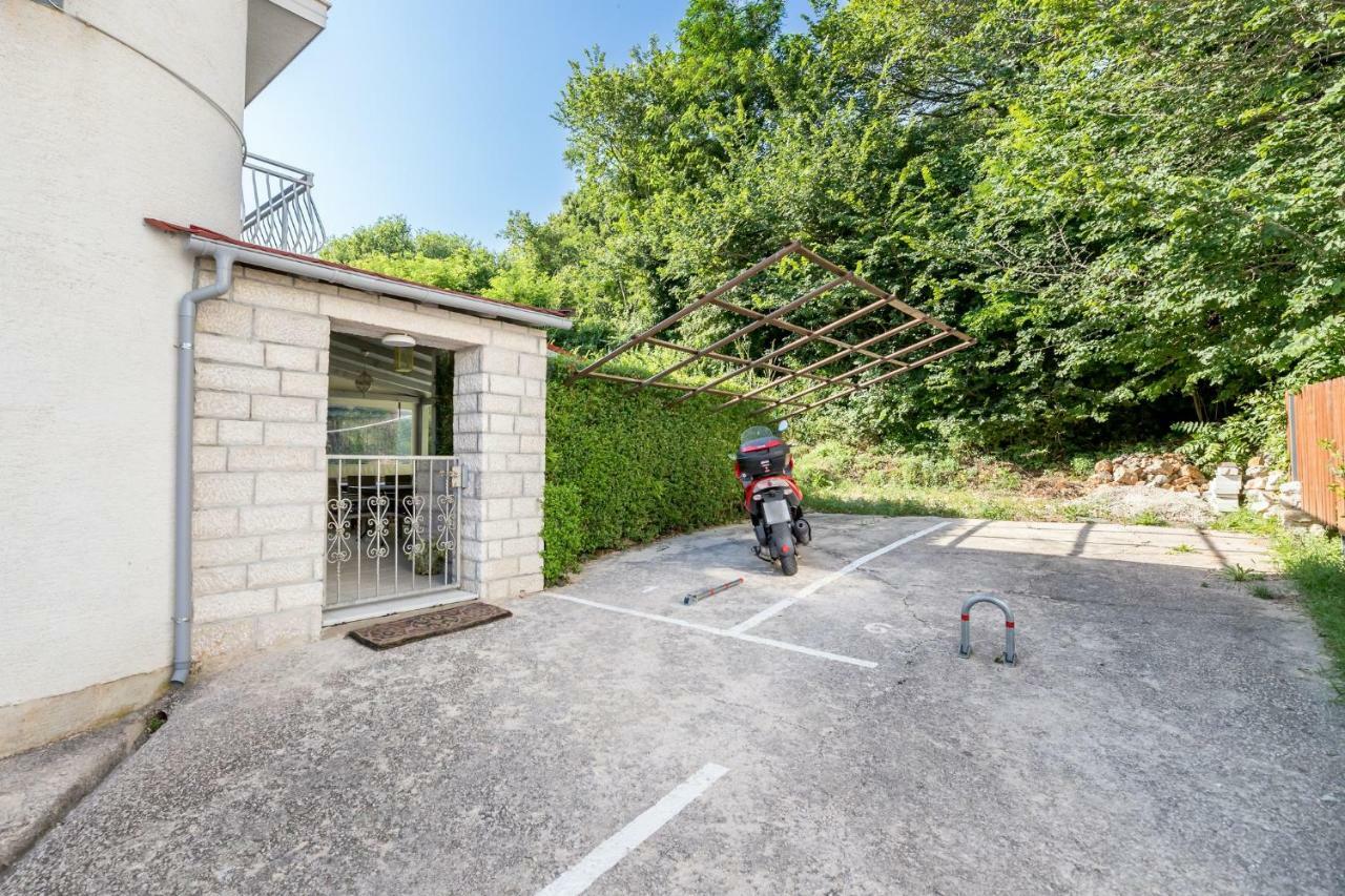 Apartment Pavic Garden バスカ エクステリア 写真