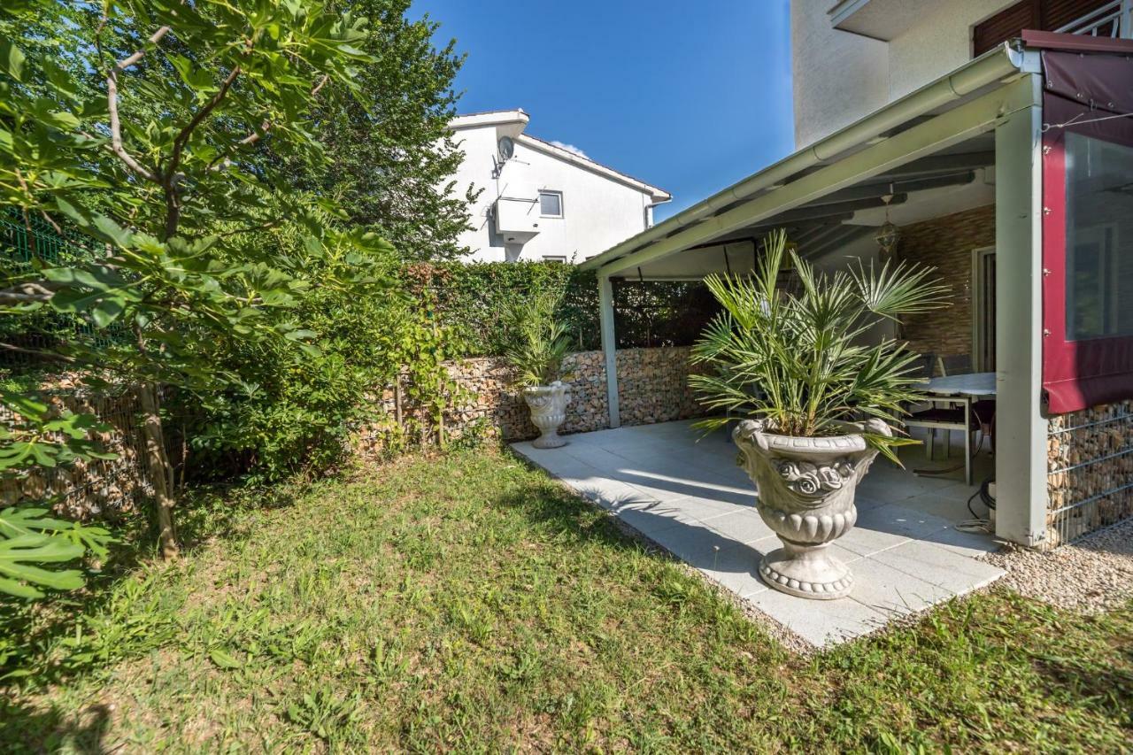 Apartment Pavic Garden バスカ エクステリア 写真